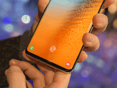 Le Samsung Galaxy S10 met un capteur d'empreintes digitales à l'écran